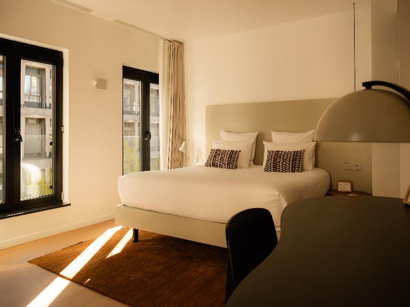 9Hotel Sablon image