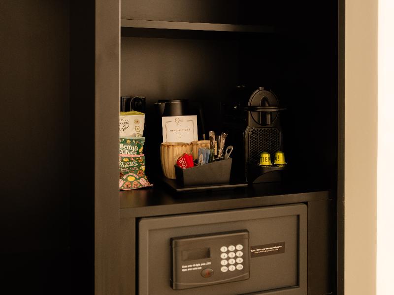 9Hotel Sablon image