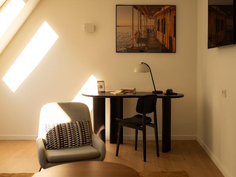 9Hotel Sablon image