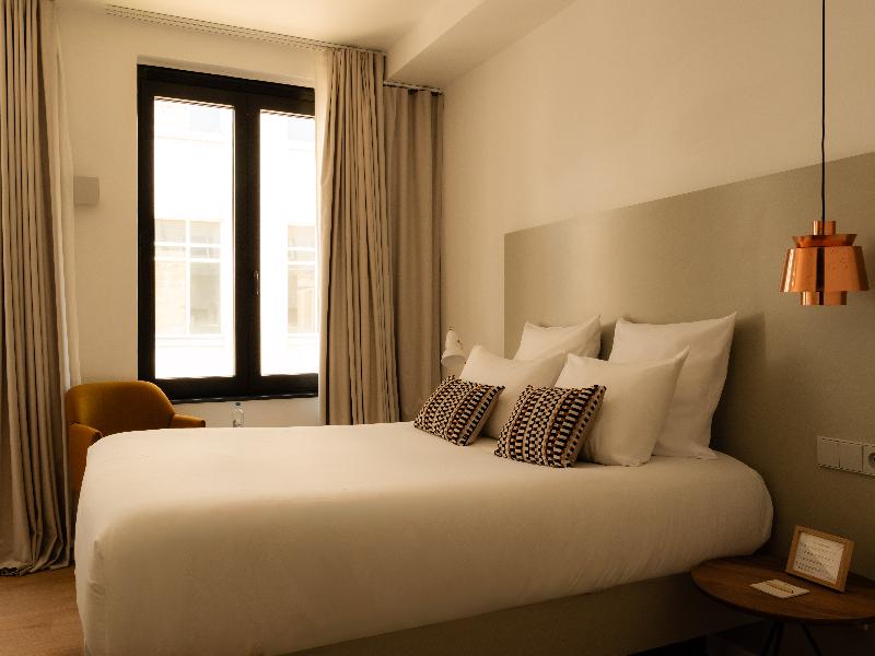 9Hotel Sablon image