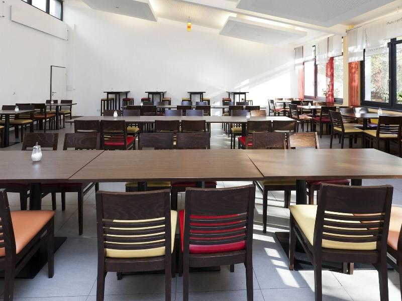 Jugendherberge Köln-Riehl - City Hostel image