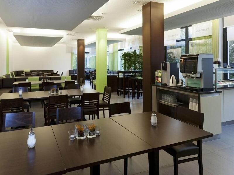 Jugendherberge Köln-Riehl - City Hostel image