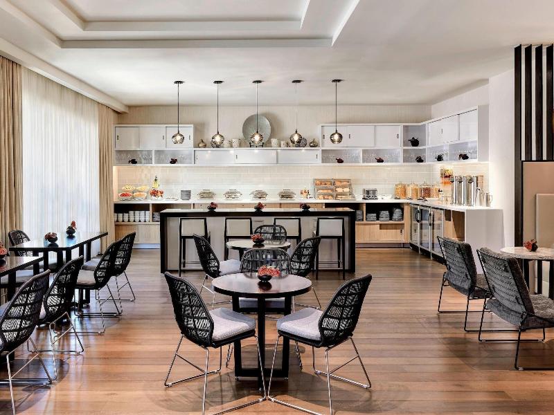 Los Angeles Marriott Burbank Airport image