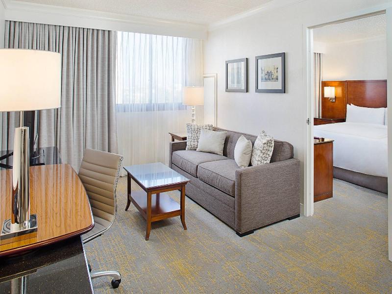 Los Angeles Marriott Burbank Airport image