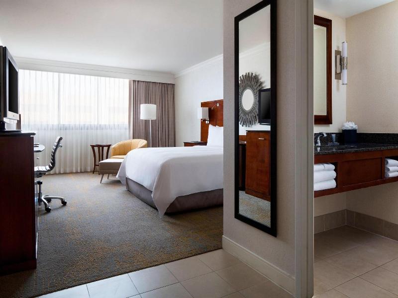 Los Angeles Marriott Burbank Airport image