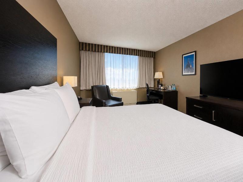 Radisson Hotel Winnipeg Downtown image