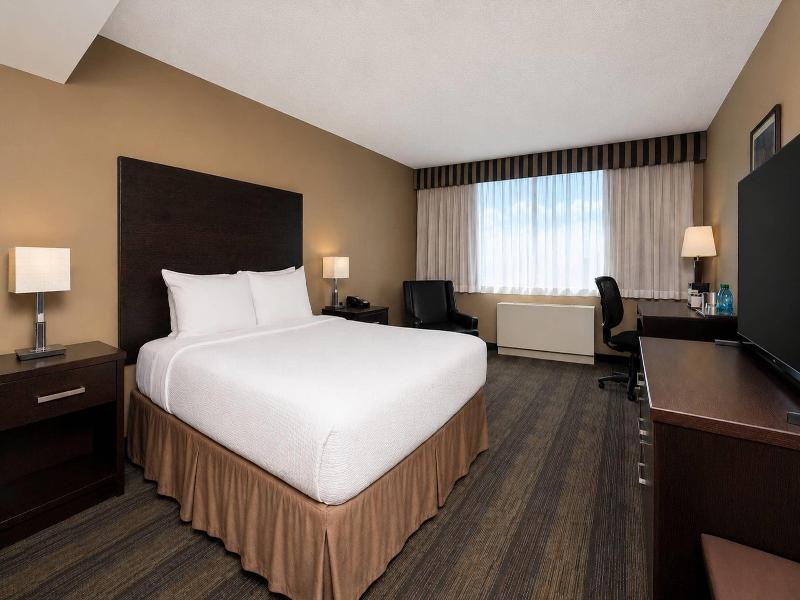 Radisson Hotel Winnipeg Downtown image