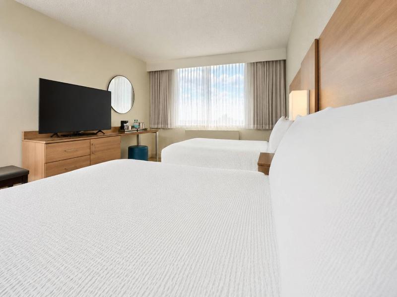 Radisson Hotel Winnipeg Downtown image
