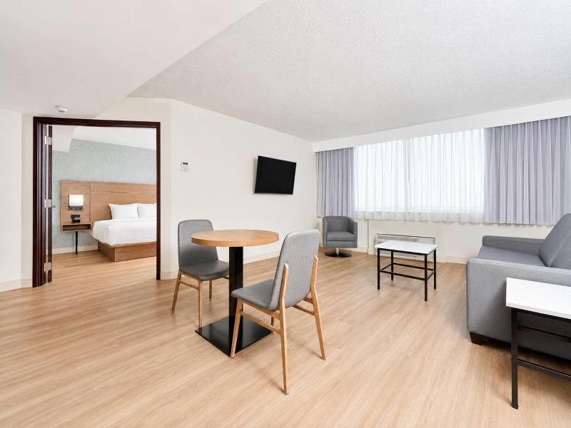 Radisson Hotel Winnipeg Downtown image