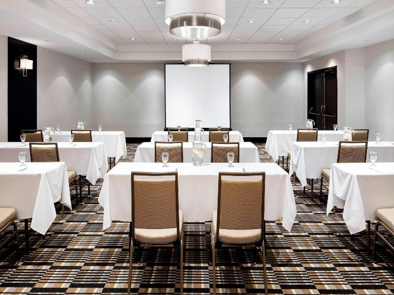 Four Points by Sheraton Meadowvale