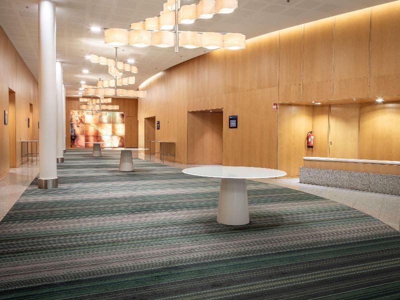 Hilton Helsinki-Vantaa Airport image