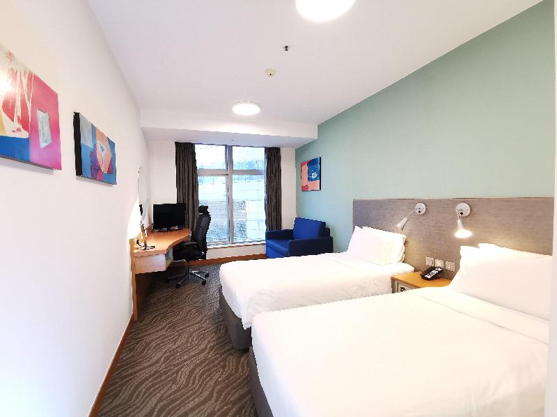 Holiday Inn Express Causeway Bay Hong Kong image