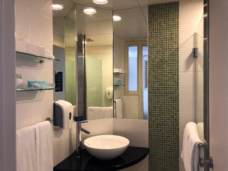 Holiday Inn Express Causeway Bay Hong Kong image