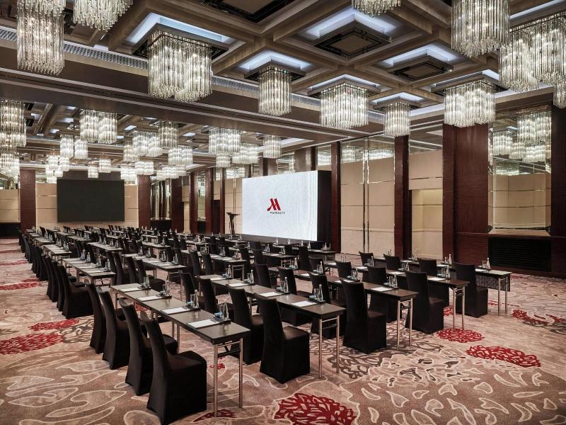 Hong Kong SkyCity Marriott hotel image