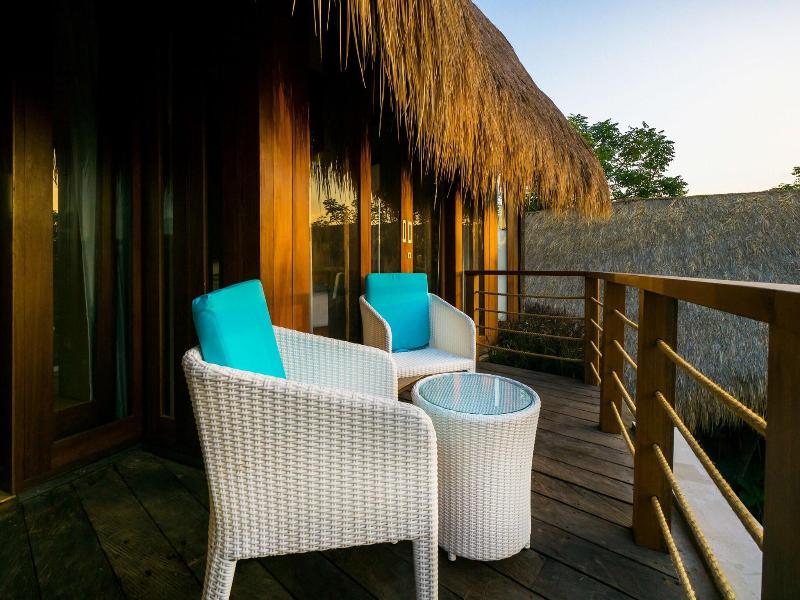 Nusa Lembongan Resort image