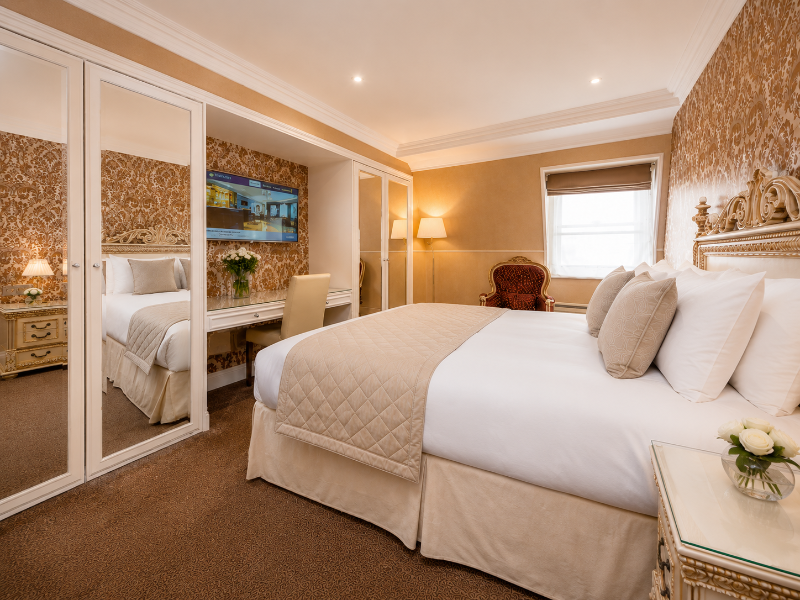room detail thumbnail 2