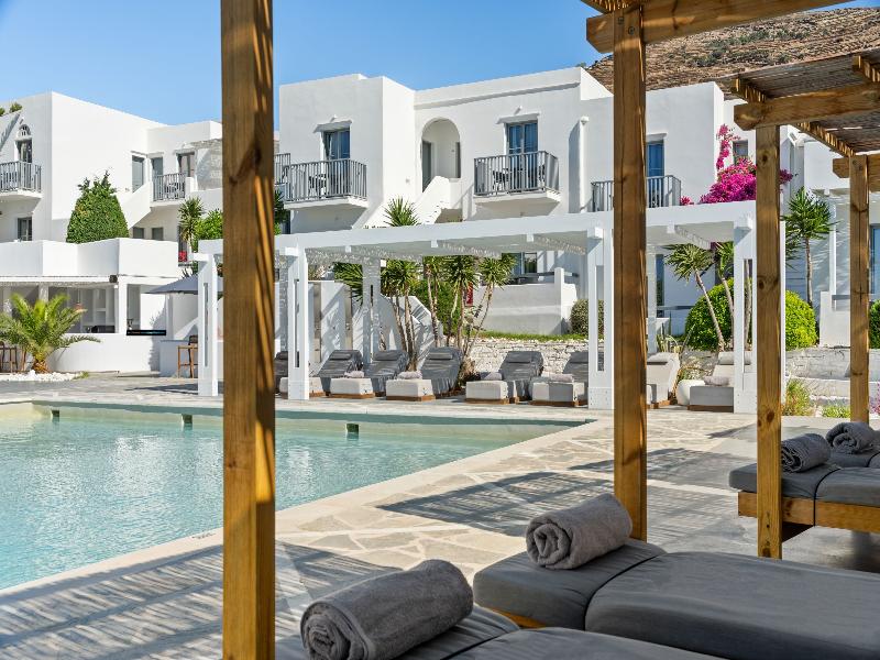 Mr & Mrs White Tinos — general view