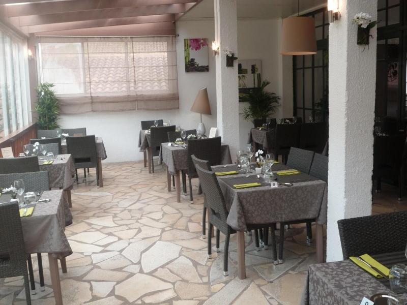 Hôtel Restaurant Les Falaises image