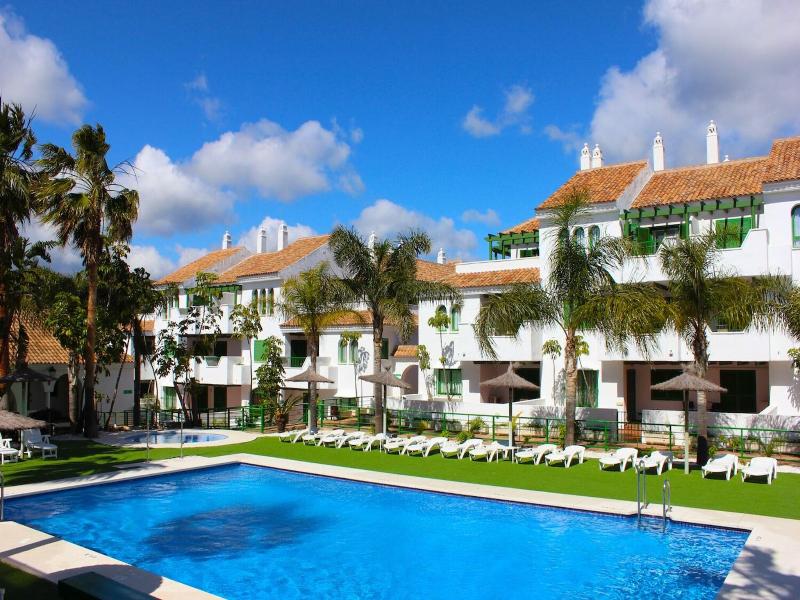 Hotel Apartamentos Manilva Sun image