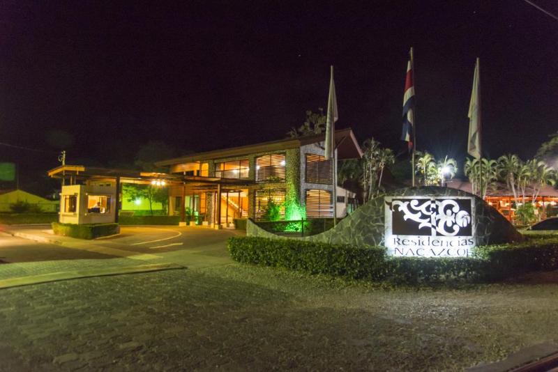 Hotel Villas Nacazcol AND Club de Playa