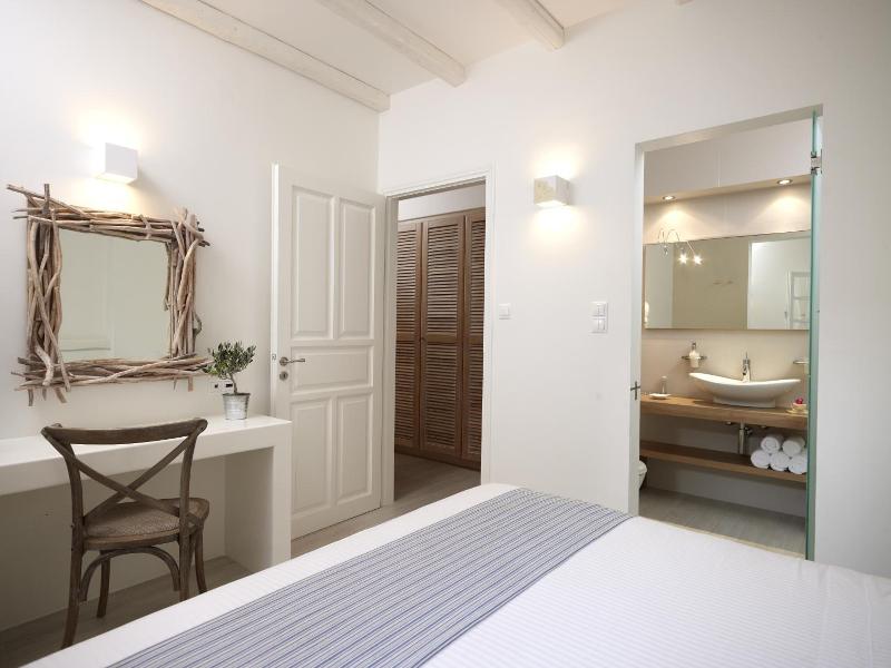 Villa Marandi Luxury Suites image