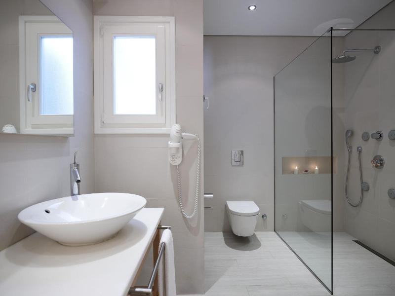 Villa Marandi Luxury Suites image