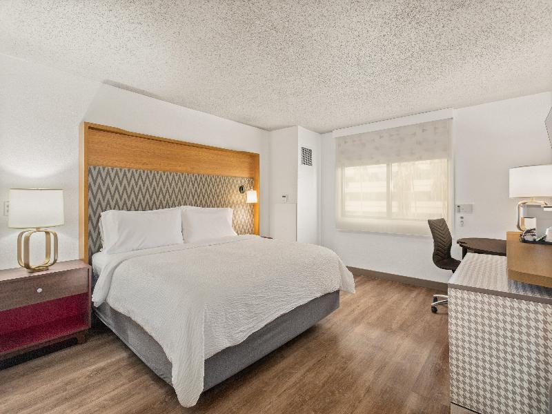 Holiday Inn Tampa Westshore - Airport Area image