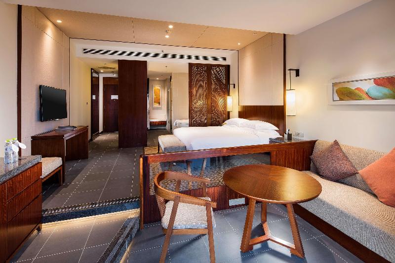 Hilton Sanya Yalong Bay Resort & Spa image