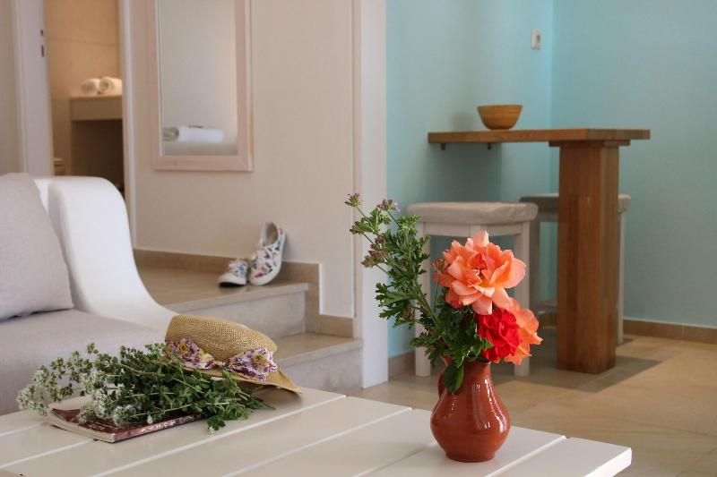 Kavos Hotel Naxos - Image 2