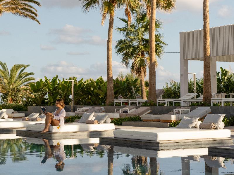 Grecotel LUXME White image