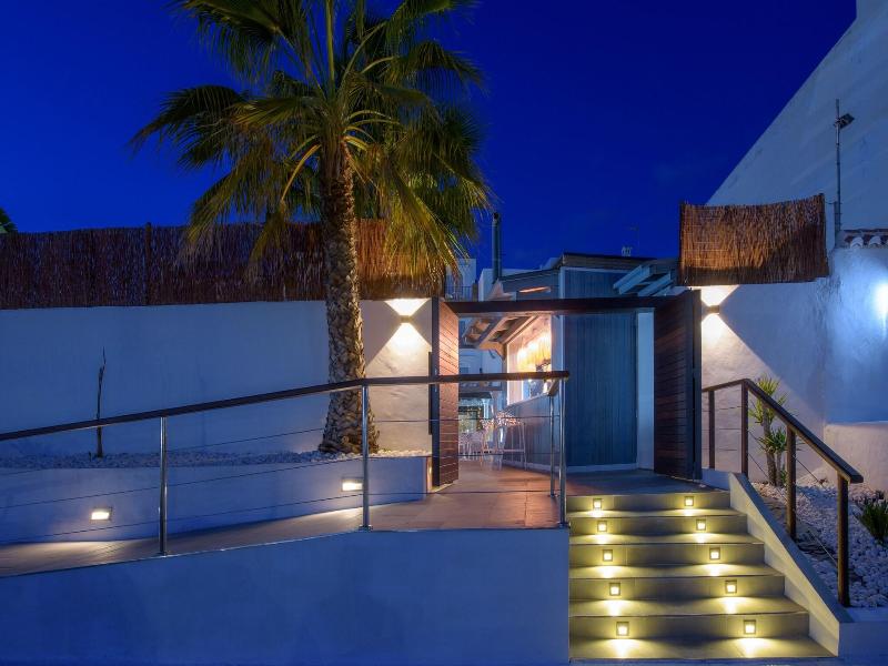 Sibarys Hotel Boutique image