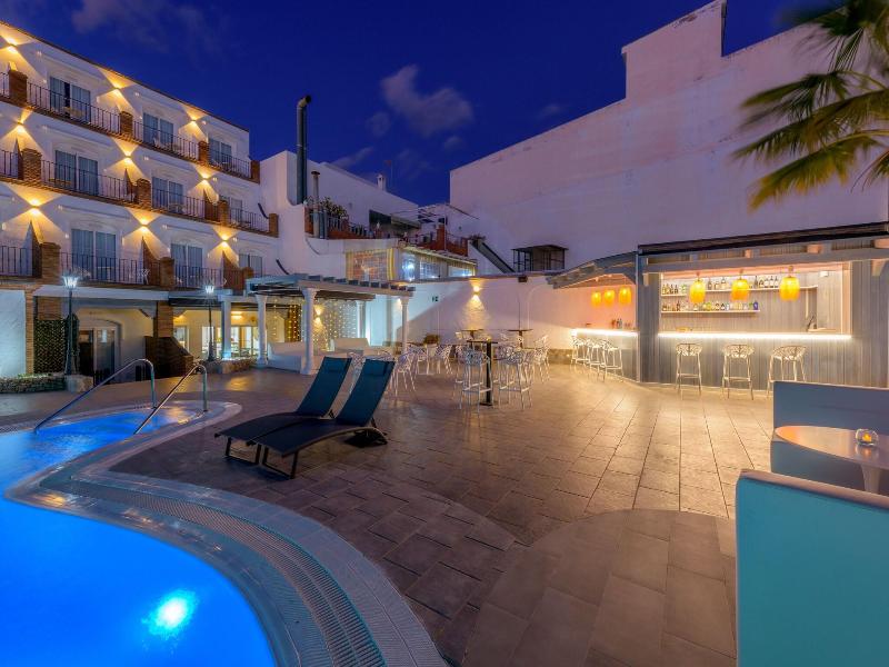 Sibarys Hotel Boutique image