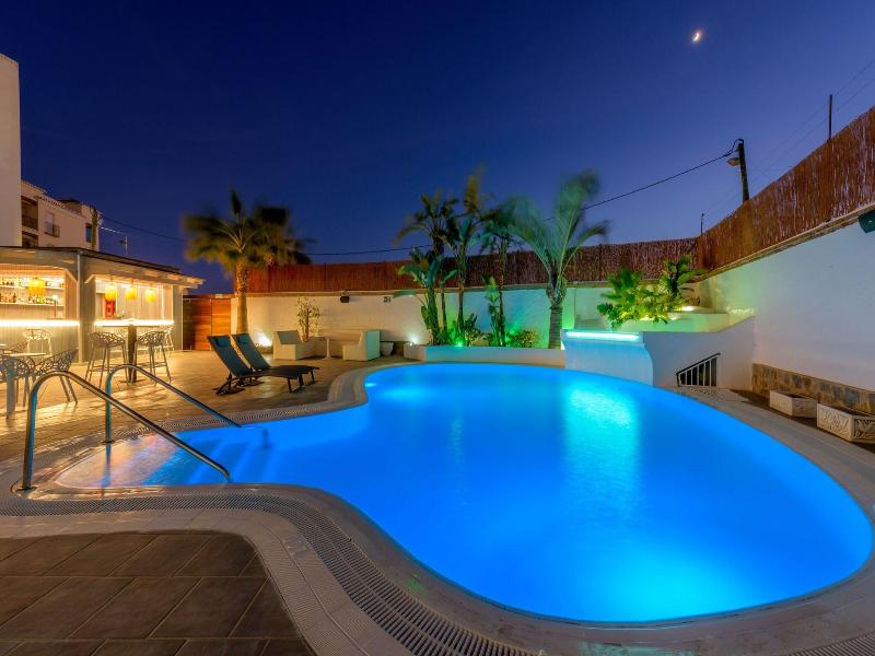 Sibarys Hotel Boutique image
