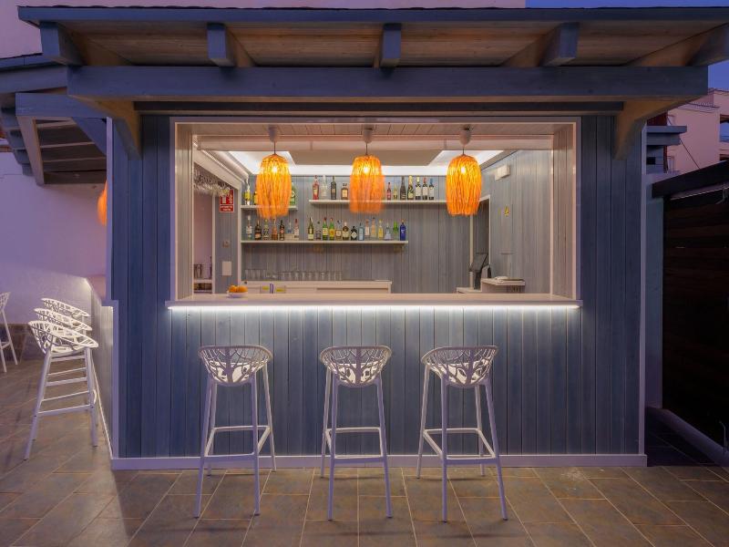 Sibarys Hotel Boutique image