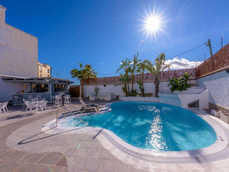 Sibarys Hotel Boutique image