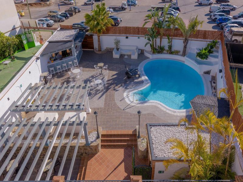 Sibarys Hotel Boutique image