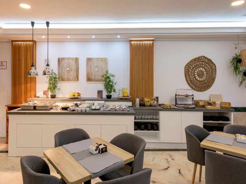 Sibarys Hotel Boutique image