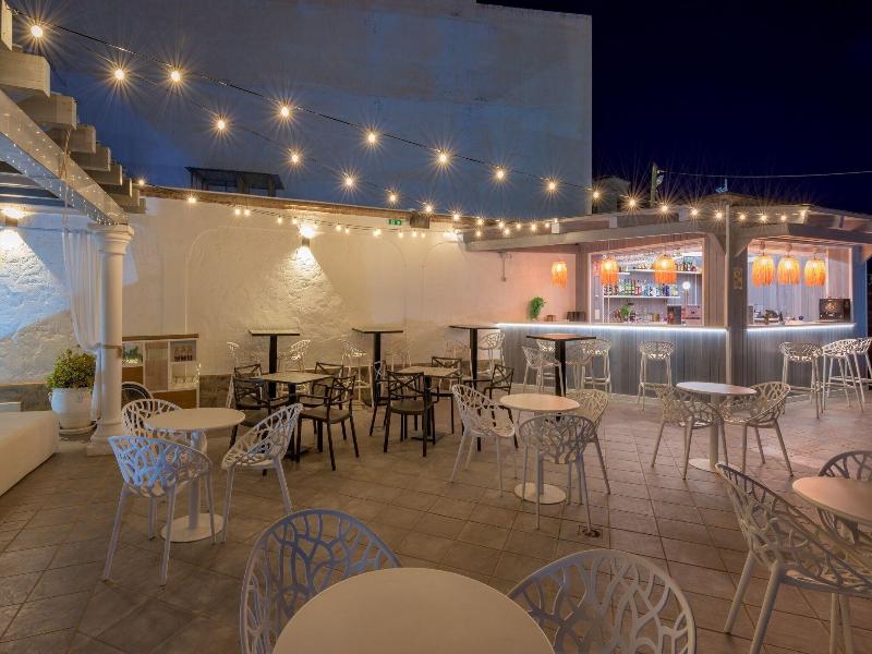 Sibarys Hotel Boutique image