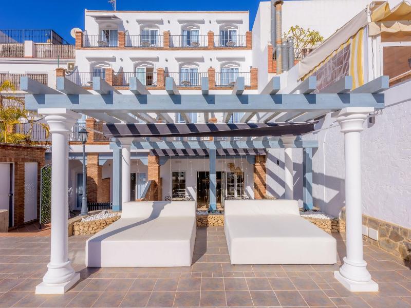 Sibarys Hotel Boutique image