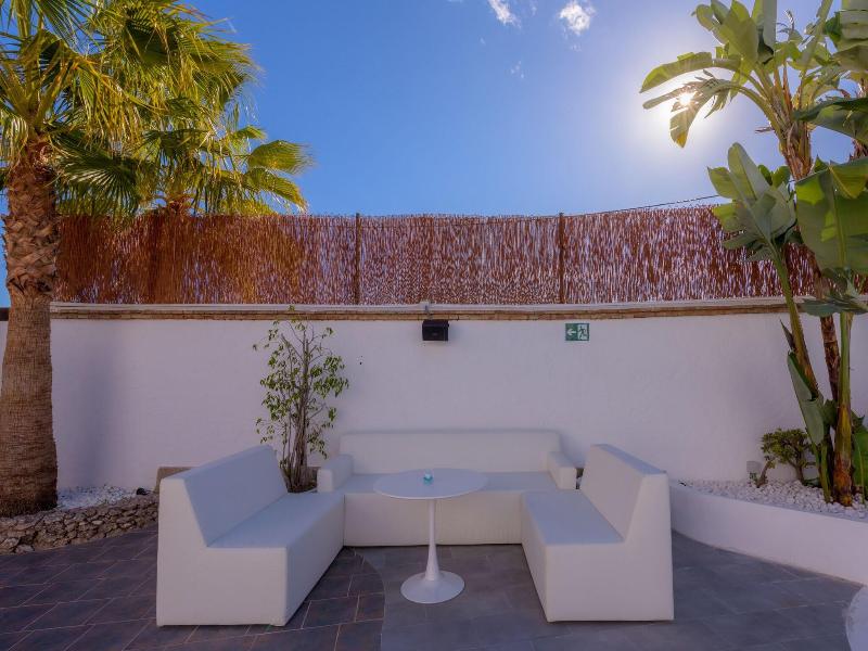 Sibarys Hotel Boutique image