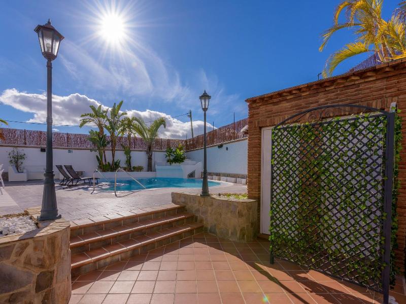 Sibarys Hotel Boutique image