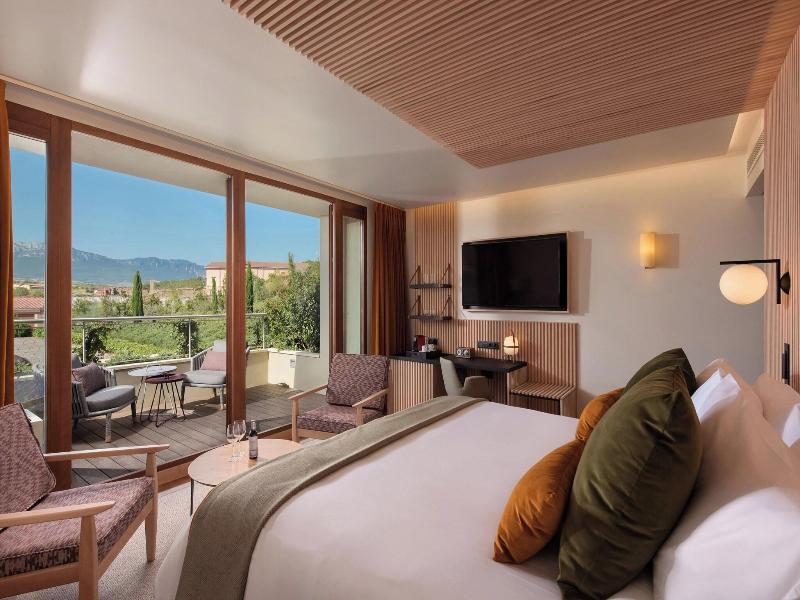 Hotel Marques de Riscal, a Luxury Collection Hotel image