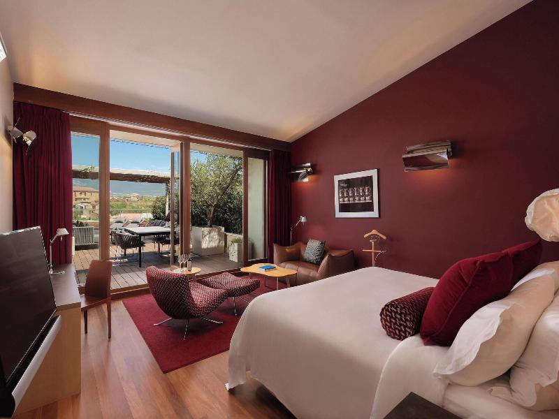 Hotel Marques de Riscal, a Luxury Collection Hotel image