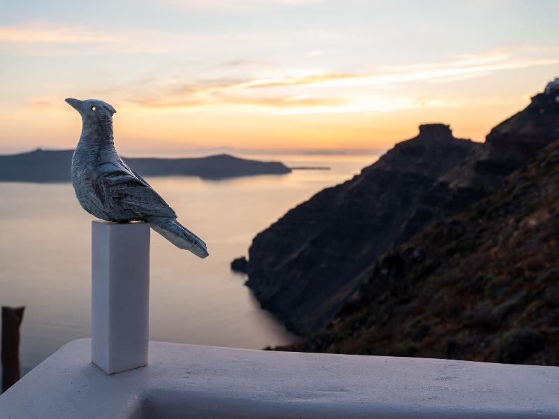 Sun Rocks Boutique Hotel | Caldera View Suites  image