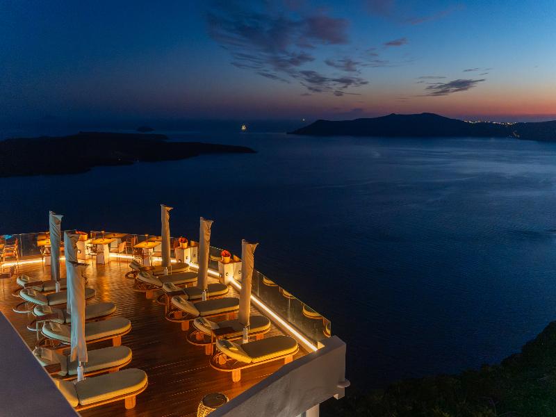 Sun Rocks Boutique Hotel | Caldera View Suites  image