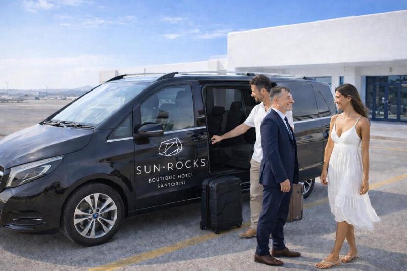 Sun Rocks Boutique Hotel | Caldera View Suites 