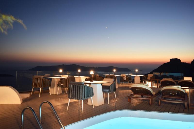 Sun Rocks Boutique Hotel | Caldera View Suites  image