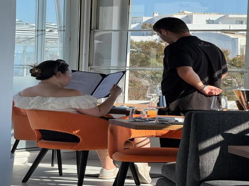 Sun Rocks Boutique Hotel | Caldera View Suites 