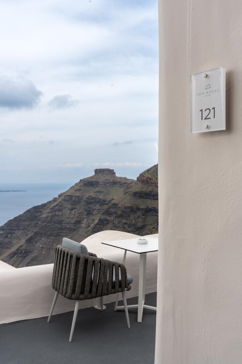 Sun Rocks Boutique Hotel | Caldera View Suites  image