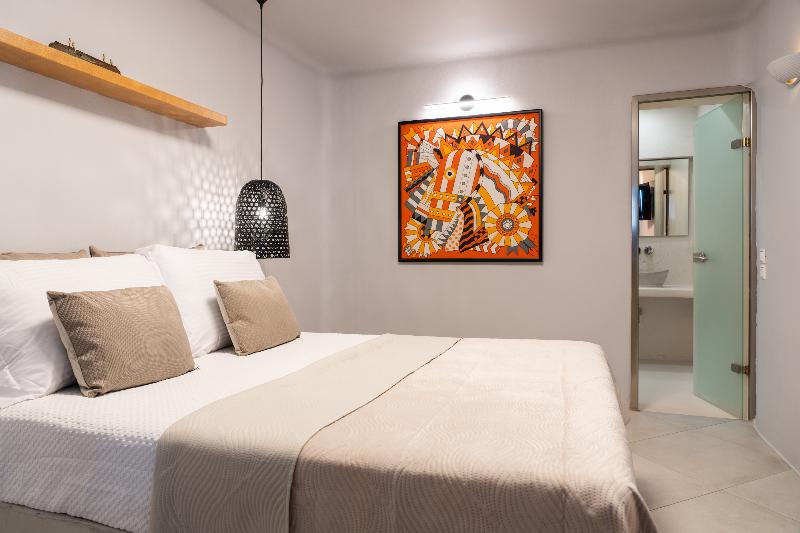 Sun Rocks Boutique Hotel | Caldera View Suites  image
